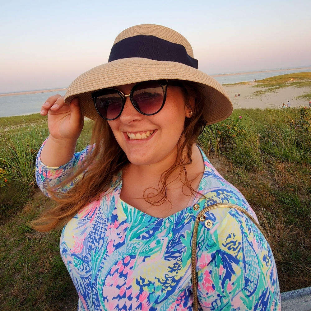 Meet your Posher, Danielle